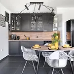 Baltica Towers Modern White&black 4*