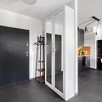 Baltica Towers Modern White&black Apart Otel 4*