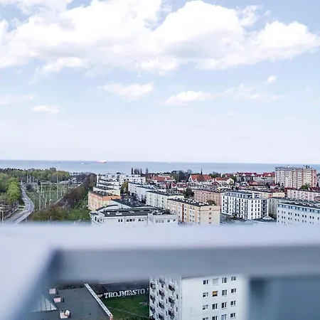 Baltica Towers Modern White&black Apart Otel