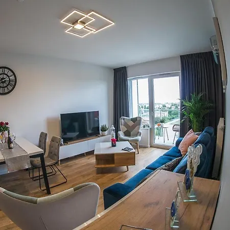 Baltica Towers Modern White&black شقة فندقية غدانسك