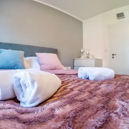 شقة فندقية Baltica Towers Modern White&black