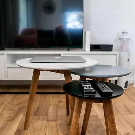 Baltica Towers Modern White&black גדנסק