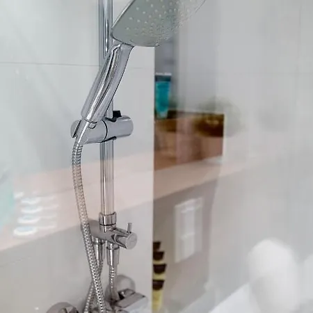 Baltica Towers Modern White&black