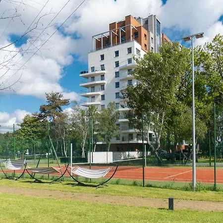 Baltica Towers Modern White&black