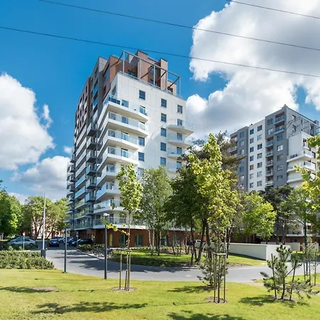 Baltica Towers Modern White&black 4* Gdaňsk