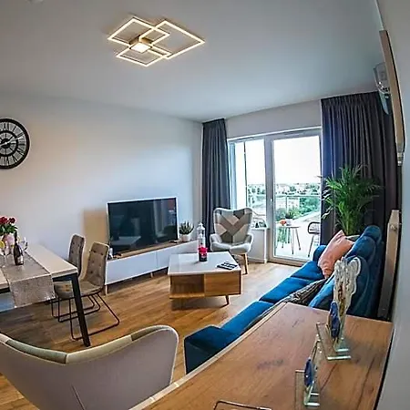 Baltica Towers Modern White&black Aparthotel