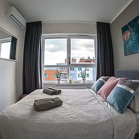 Baltica Towers Modern White&black Aparthotel