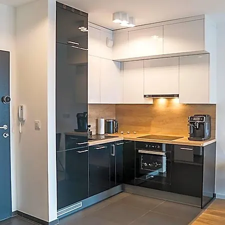 Baltica Towers Modern White&black 4*