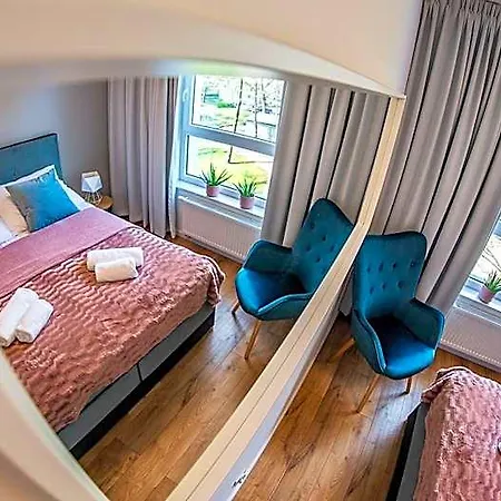 Baltica Towers Modern White&black 4* Gdańsk
