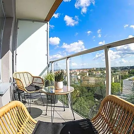 מלון דירות Baltica Towers Modern White&black