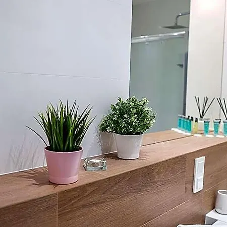 Lägenhetshotell Baltica Towers Modern White&black