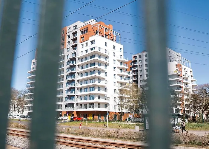 Aparthotel Baltica Towers Modern White&black