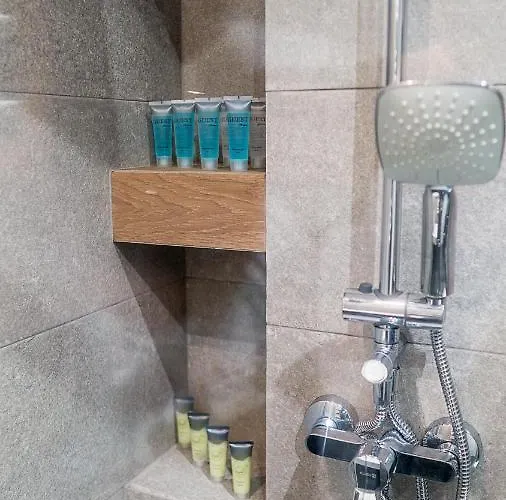 Baltica Towers Modern White&black 4*