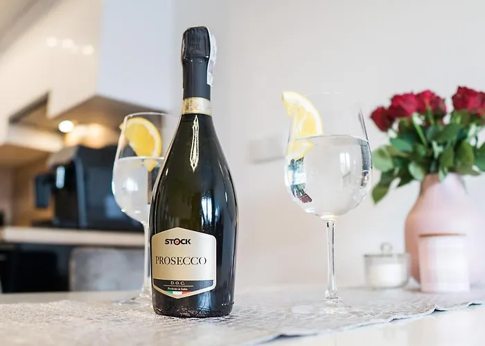 Aparthotel Baltica Towers Modern White&black Danzica