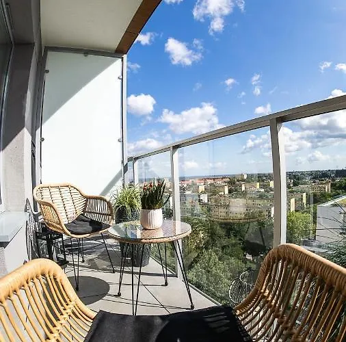 Baltica Towers Modern White&black 4* Danzica