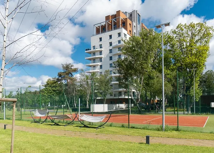 Baltica Towers Modern White&black