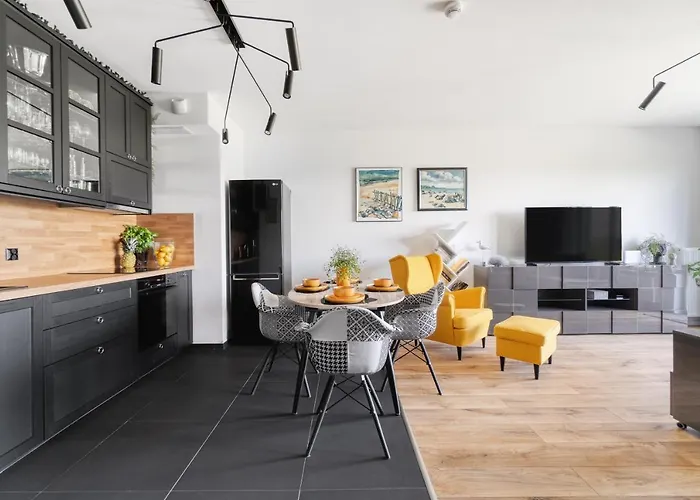 Baltica Towers Modern White&black Aparthotel Danzica