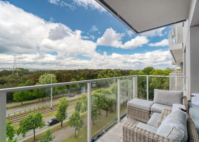 Baltica Towers Modern White&black Aparthotel 4*