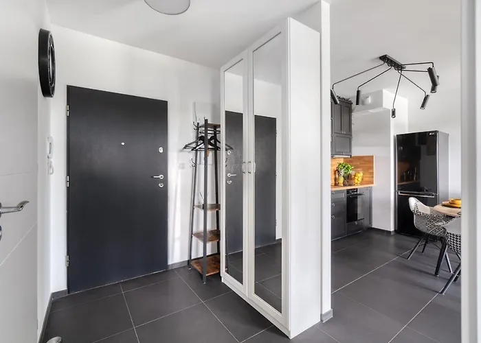 Baltica Towers Modern White&black Aparthotel 4*