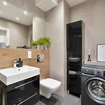 Baltica Towers Modern White&black 4* Γκντανσκ